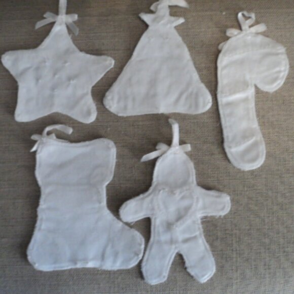 Battenburg Lace Christmas pearl ornaments~ lot of 5 - Picture 7 of 8